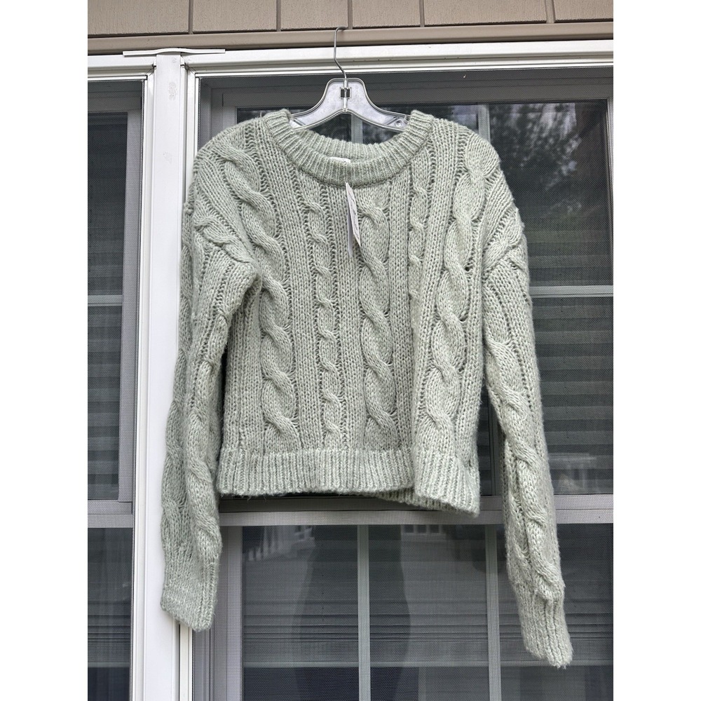 NWT Women's Hippie Rose cable knit Cropped Long Sleeve Sweater Sz XS